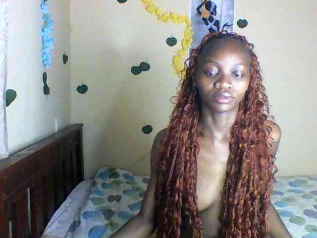 Luna-Noir webcam