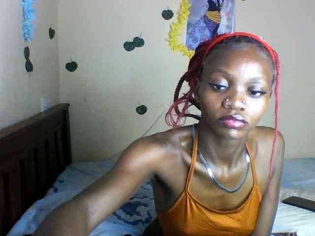 Luna-Noir webcam