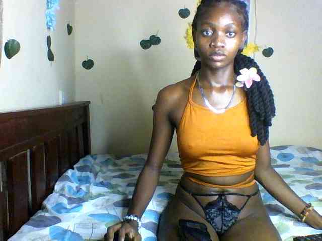 Luna-Noir webcam