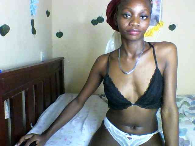 Luna-Noir webcam