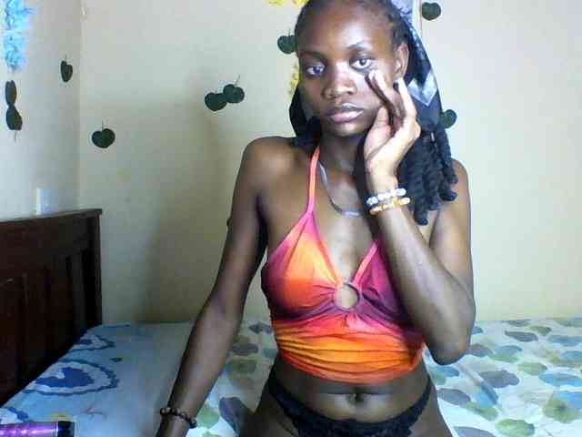 Luna-Noir webcam