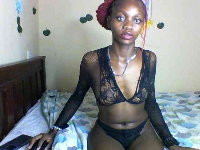 Luna-Noir webcam