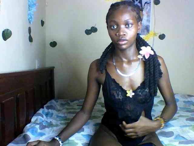 Luna-Noir webcam