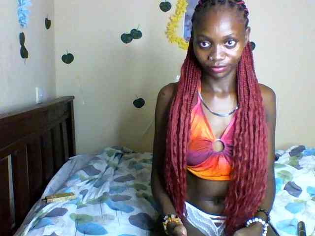 Luna-Noir webcam