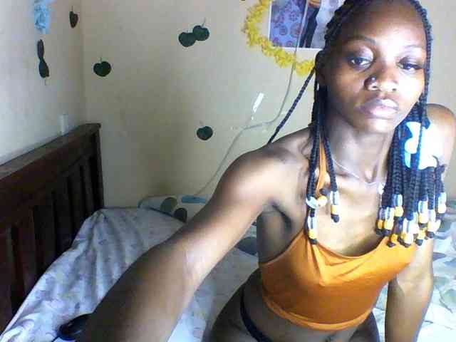 Luna-Noir webcam