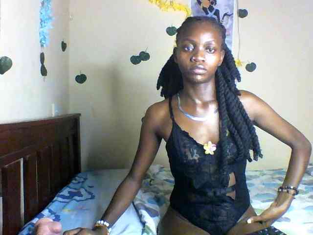 Luna-Noir webcam