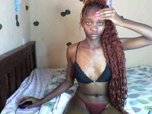 Luna-Noir webcam