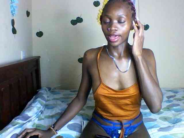 Luna-Noir webcam