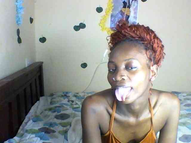 Luna-Noir webcam
