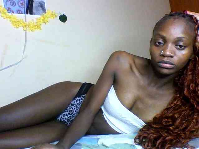 Luna-Noir webcam