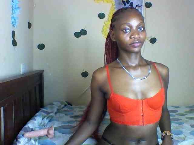 Luna-Noir webcam