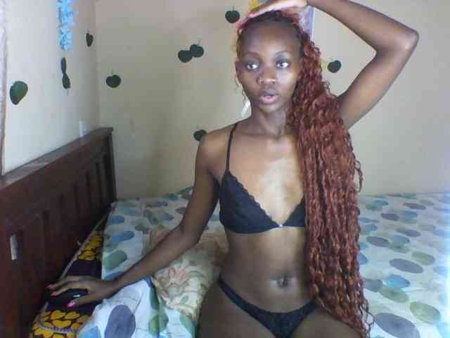 Luna-Noir webcam