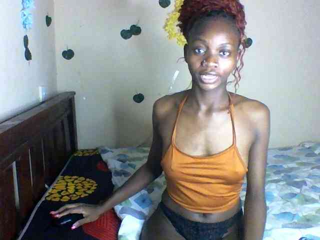 Luna-Noir webcam