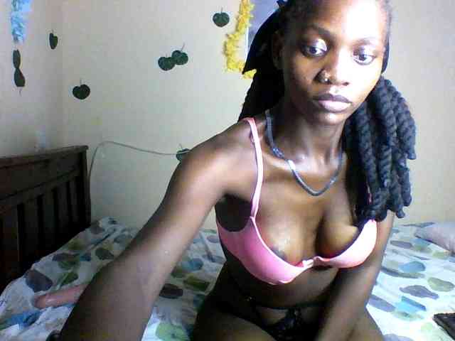 Luna-Noir webcam