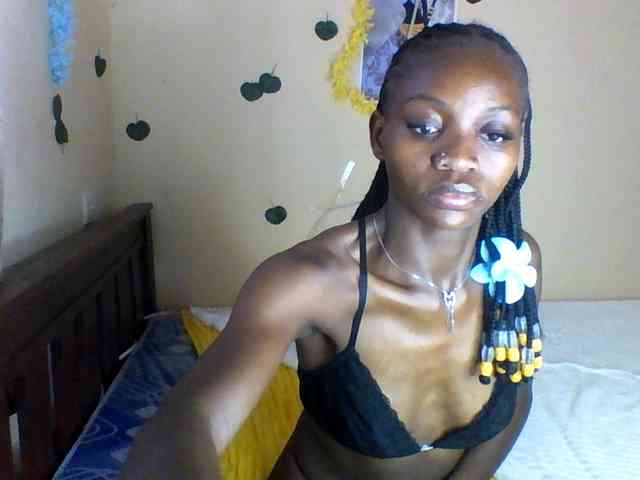 Luna-Noir webcam