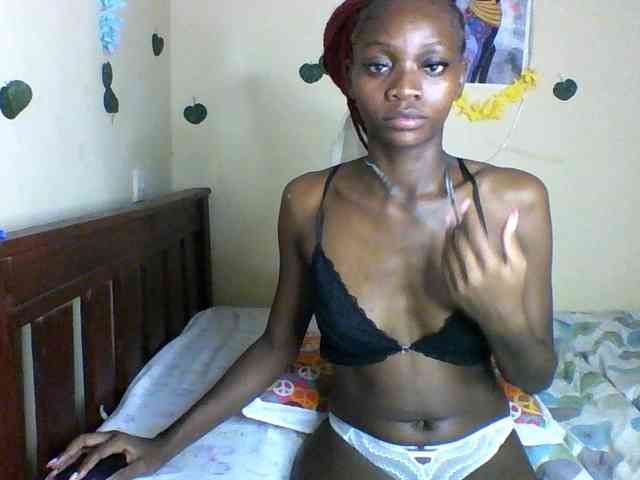 Luna-Noir webcam