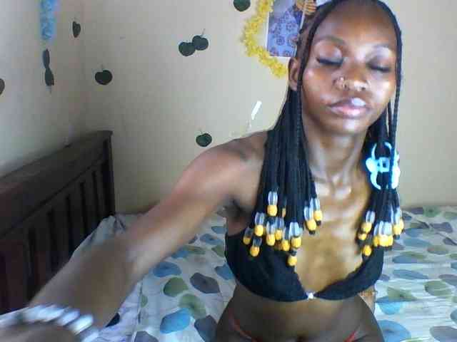 Luna-Noir webcam
