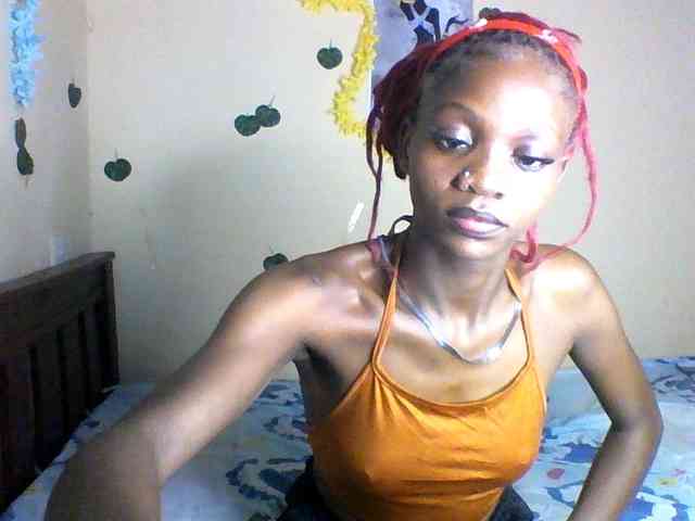 Luna-Noir webcam