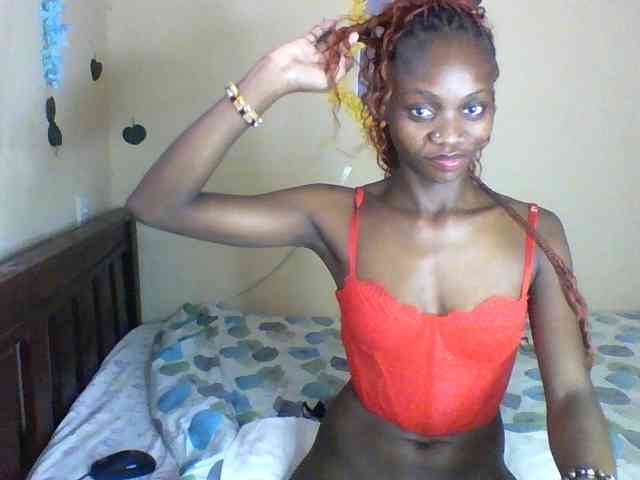 Luna-Noir webcam