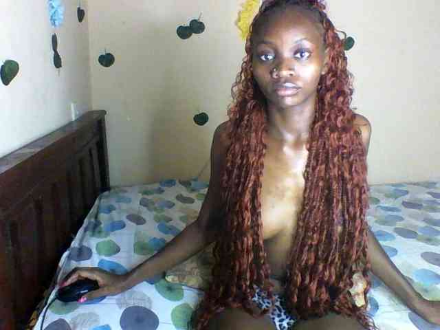 Luna-Noir webcam