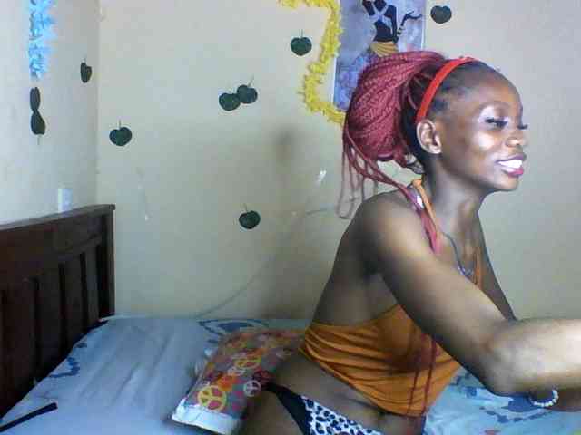 Luna-Noir webcam