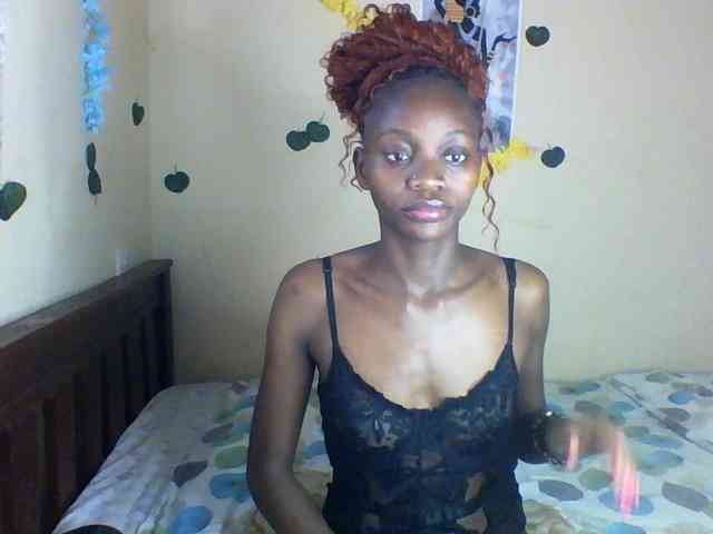 Luna-Noir webcam