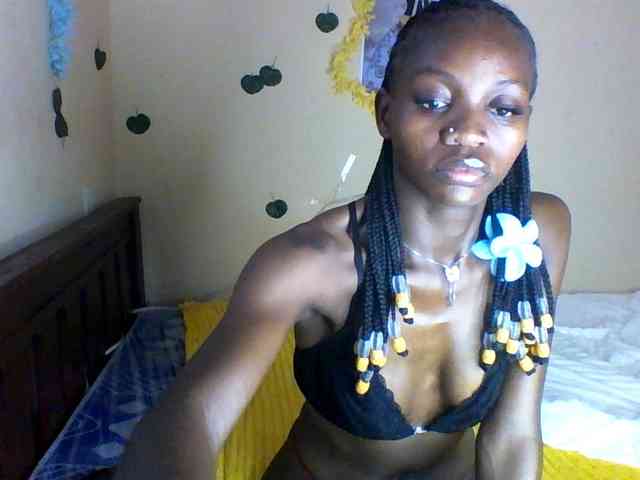 Luna-Noir webcam