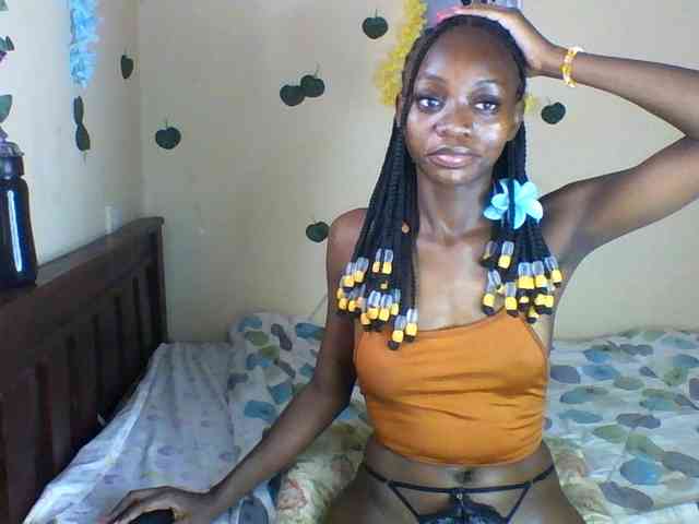 Luna-Noir webcam