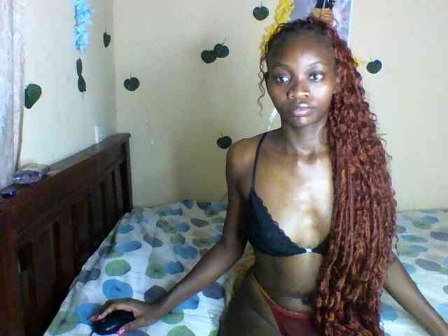 Luna-Noir webcam