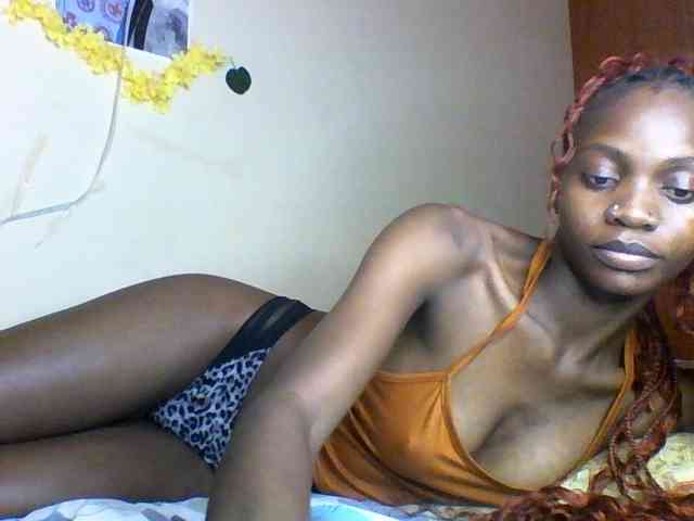 Luna-Noir webcam