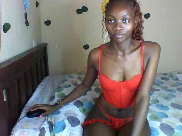 Luna-Noir webcam