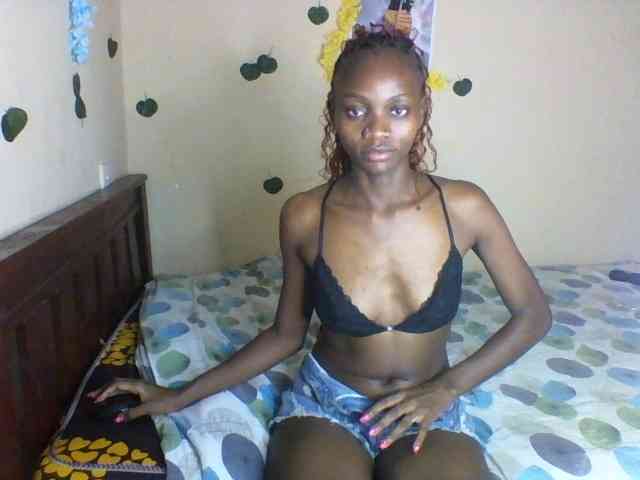 Luna-Noir webcam