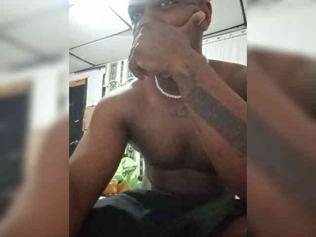 Robinjenkings Live Webcam on BongaCams