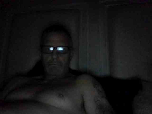 Springer007's cam show statistics and live stream