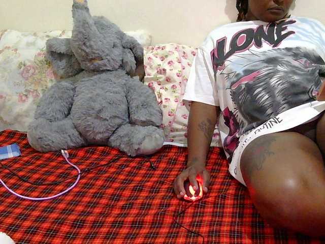 alexisfreaky's BongaCams show and profile