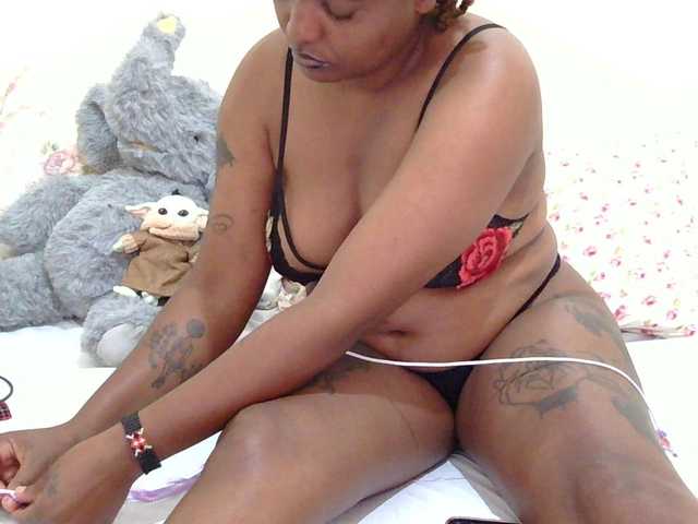 alexisfreaky's BongaCams show and profile