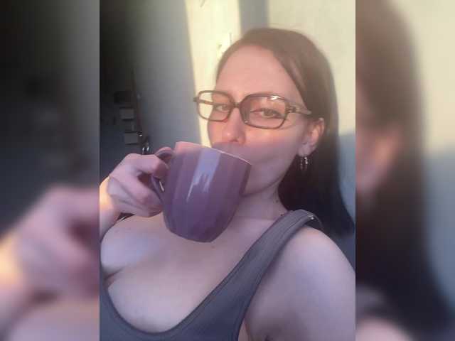 DingDing's BongaCams show and profile