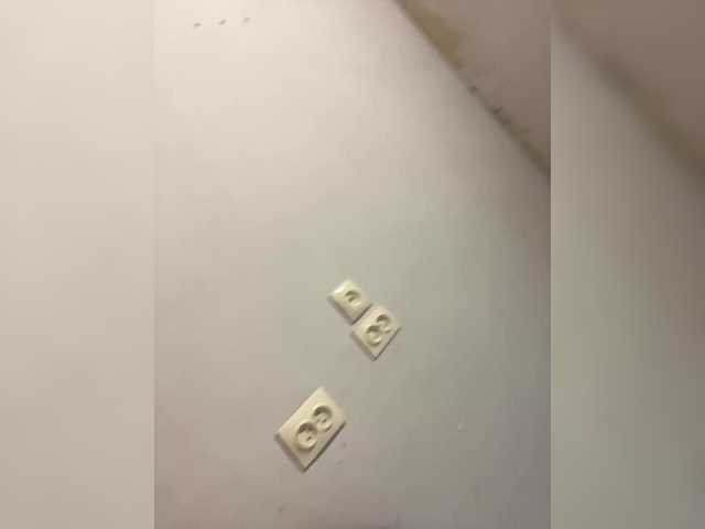 DingDing's BongaCams show and profile