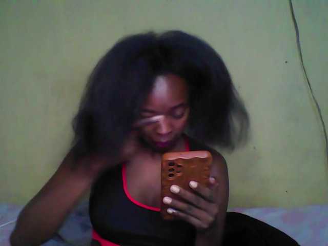 MissAnnaXO1's BongaCams show and profile