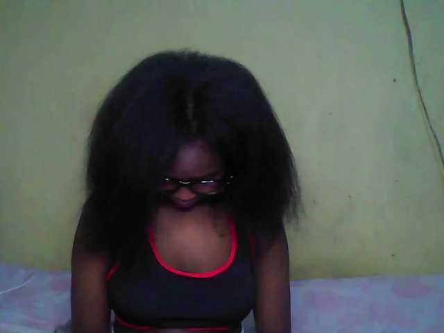 MissAnnaXO1's BongaCams show and profile