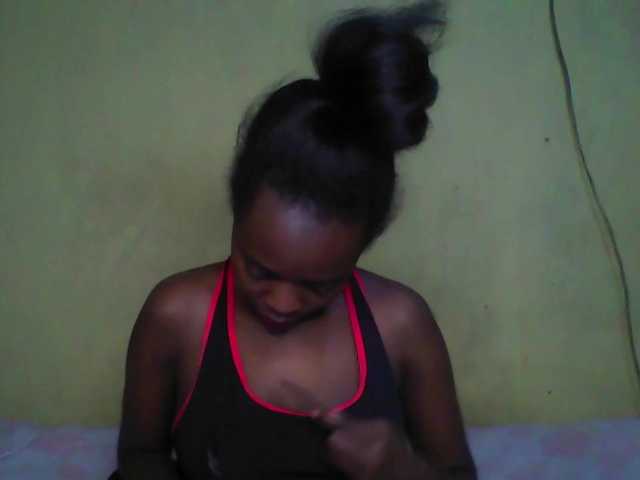 MissAnnaXO1's BongaCams show and profile