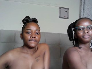 Marylynn18's Live Webcam