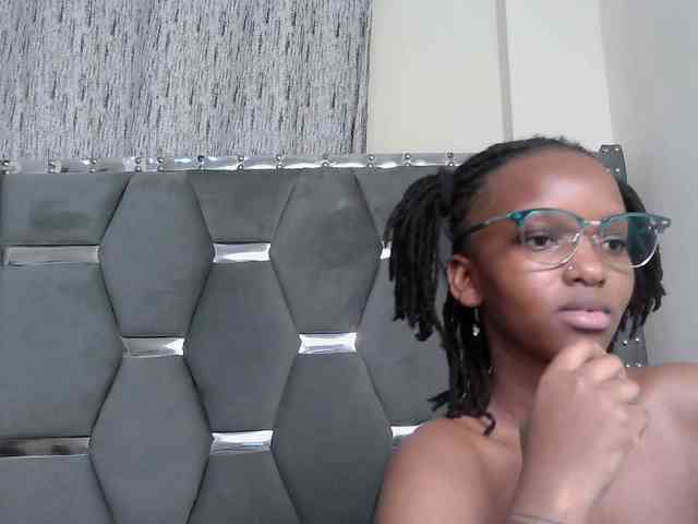 Marylynn18 webcam