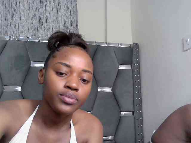 Marylynn18 webcam