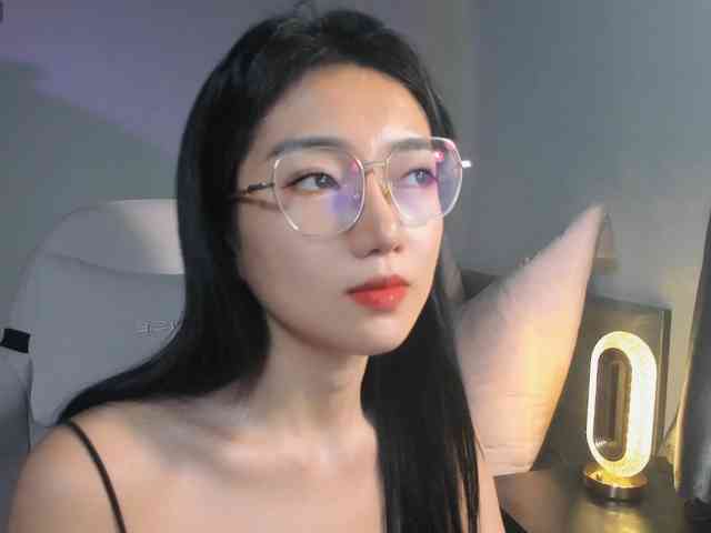 trinity-zheng webcam