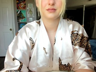 Adellebunny Porn Show