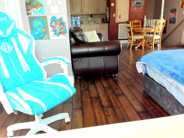 Adellebunny live cam preview