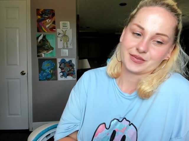 Adellebunny live cam on UnifiedCams