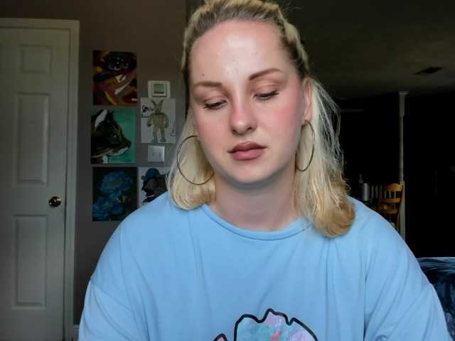 Adellebunny live cam on BongaCams