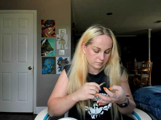 Adellebunny live webcam show